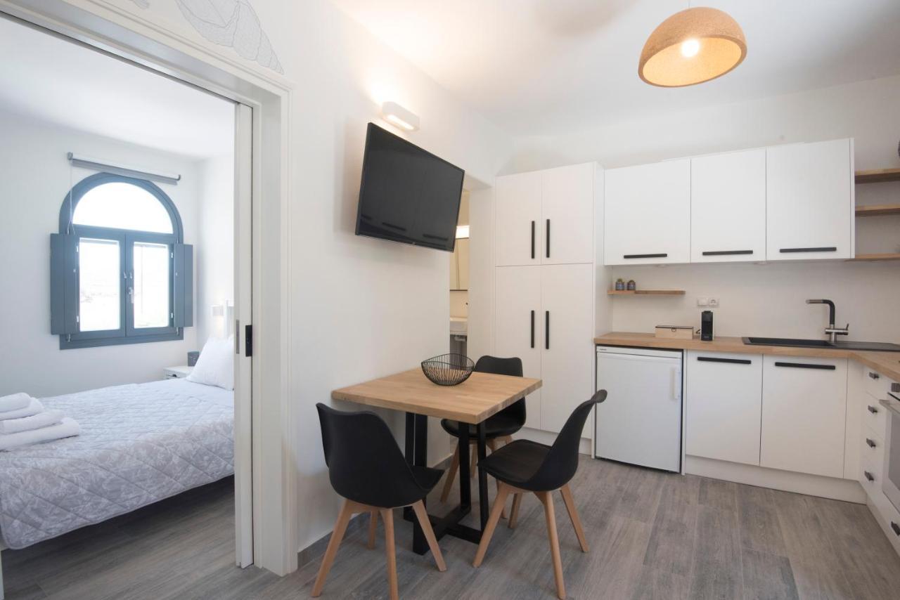 White New 1Bd House With Private Jacuzzi In Isterni Villa Isterni  Exterior foto